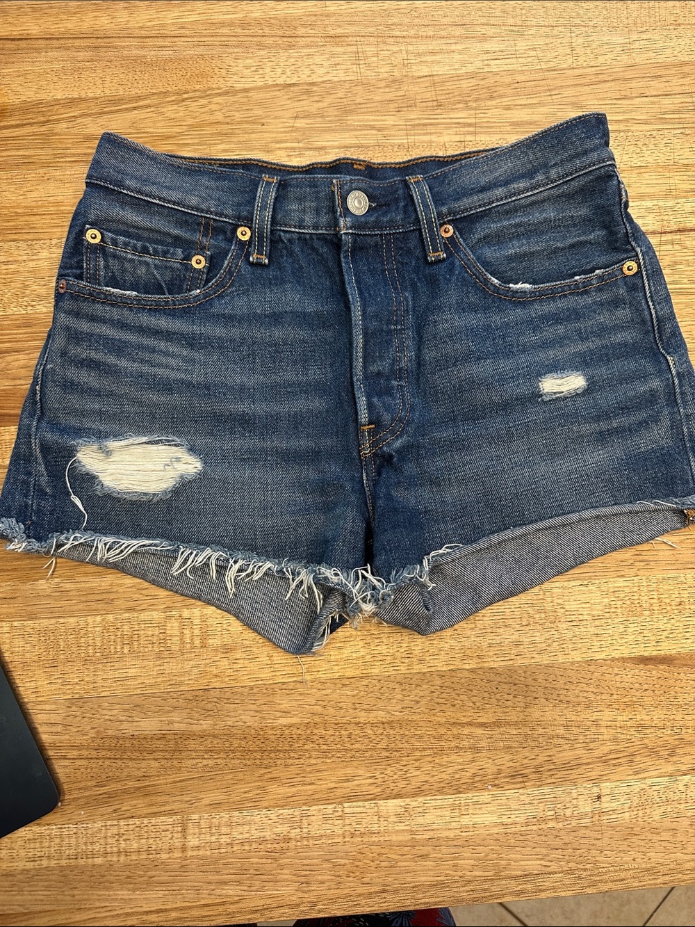 Levi’s 501 Cut Off Shorts, 26 (2)
